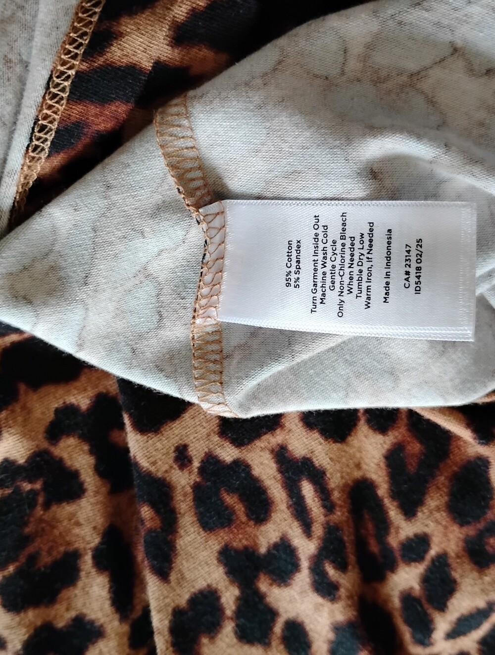 Leopard Print Long Sleeve Women's Top - Tan/Brown - Picture 2 of 5